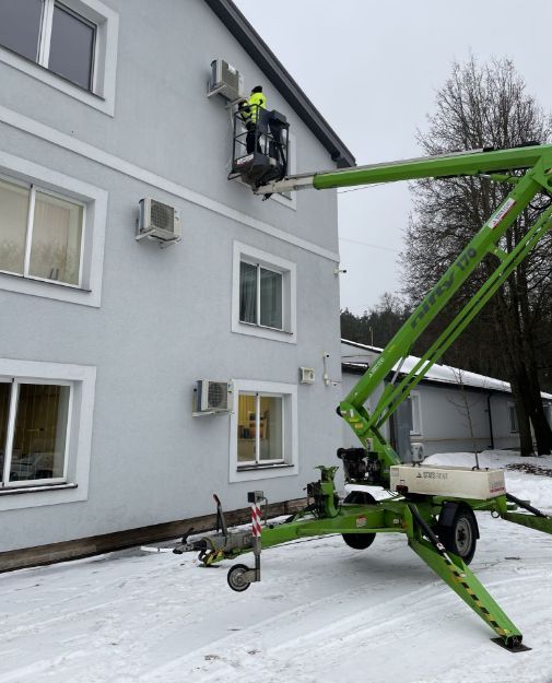 kondicionieru montaža